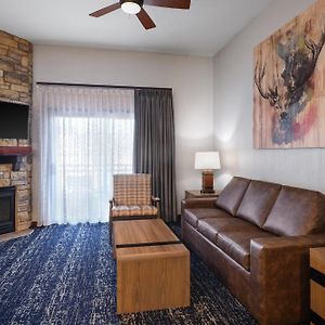 Two-Bedroom Suite